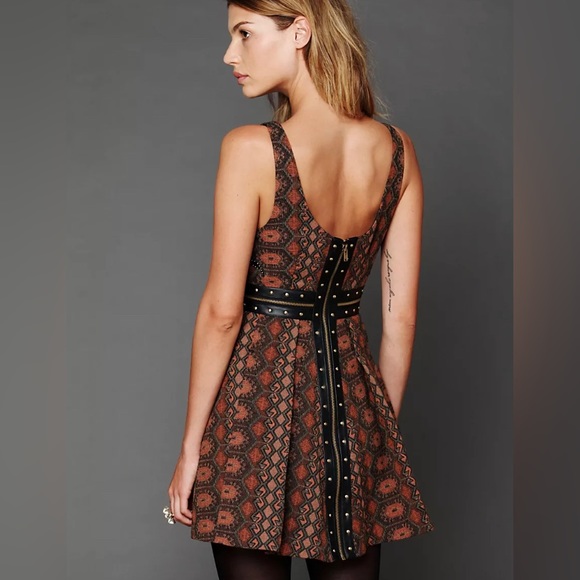 ❌ Free People New Romantics Santa Anna Fit N Flare Boho studded Dress Size 4 - Picture 2 of 10